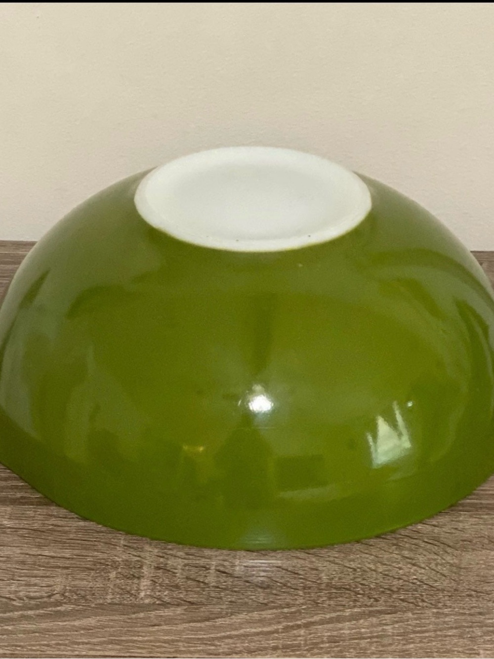 Pyrex Yellow and Green Mixing Bowls - Picture 2 of 10